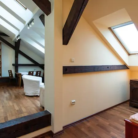 Penguin 1211 On Zagrody Street Apartment Krakow